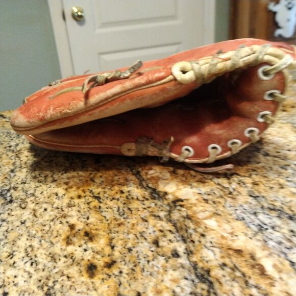 Rare Vintage Red Everlast Wing Tip Back Leather Baseball Glove Fielders Mitt RHT - Picture 7 of 14
